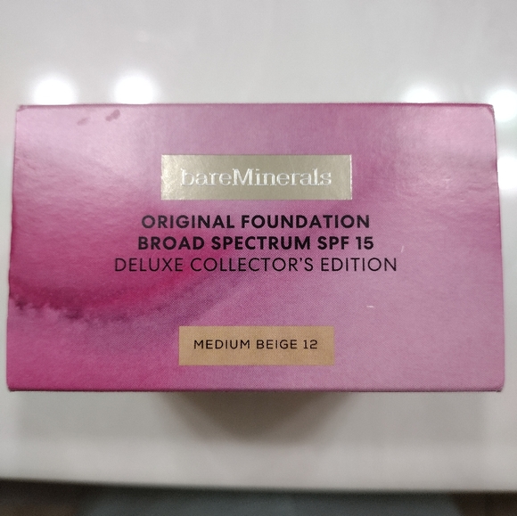 Bareminerals Powder Foundation, Medium Beige 12, Deluxe Size. - Picture 3 of 4